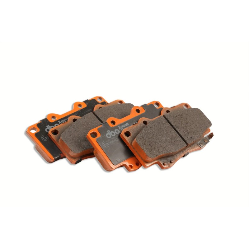 Kit de freinage avant DBA 4000 Series T3 rainuré + plaquettes Xtreme Performance Subaru Impreza WRX / STI (2001-2007)