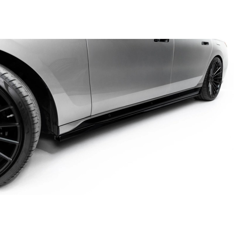 Kit carrosserie Maxton Design BMW M760e G70 (2022-2026) : lame avant, bas de caisse, lame arrière, becquet