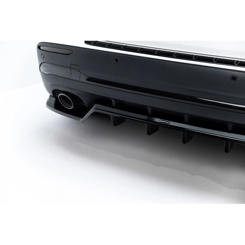Kit carrosserie Maxton Design Mercedes-AMG GLA 35 H247 (2020-2023) : lame avant, bas de caisse, lame arrière, becquet