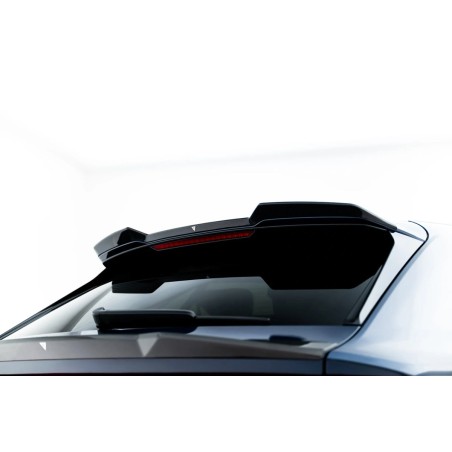 Kit carrosserie carbone Maxton Design Audi RSQ8 Mk1 restylée (2025+) : lame avant, bas de caisse, lame arrière, becquet