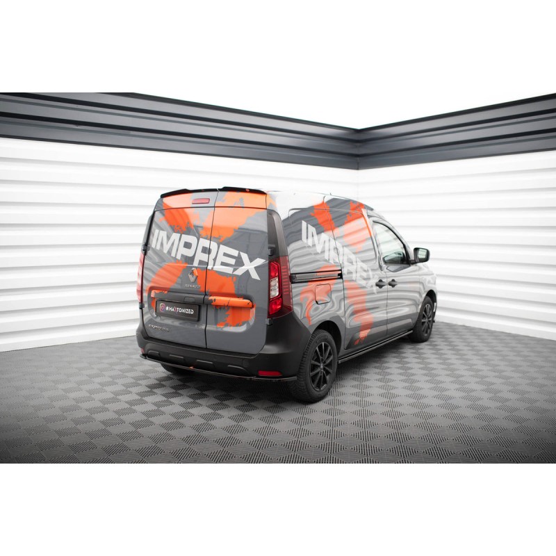 Kit carrosserie Maxton Design Renault Express Mk2 (2020+) : lame avant, bas de caisse, lame arrière, becquet