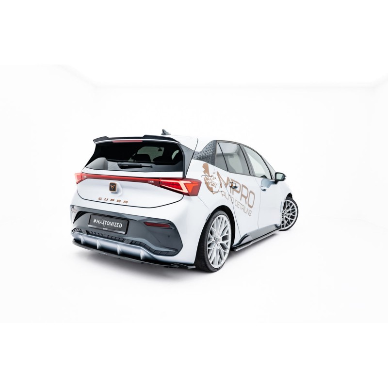 Kit carrosserie Maxton Design Cupra Born Mk1 (2021+) : lame avant, bas de caisse, lame arrière, becquet