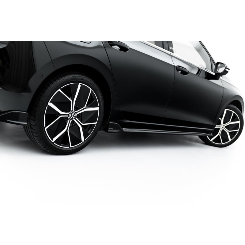 Kit carrosserie Maxton Design Volkswagen Golf 5 portes Mk8 restylée (2024+) : lame avant, bas de caisse, lame arrière, becquet