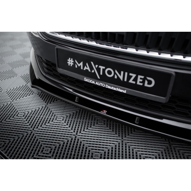 Kit carrosserie Maxton Design Skoda Scala Mk1 (2019-2023) : lame avant, bas de caisse, diffuseur arrière, lames arrière, becquet