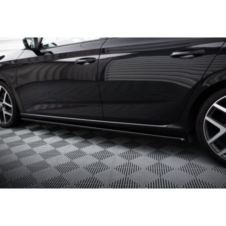 Kit carrosserie Maxton Design Skoda Scala Mk1 (2019-2023) : lame avant, bas de caisse, diffuseur arrière, lames arrière, becquet