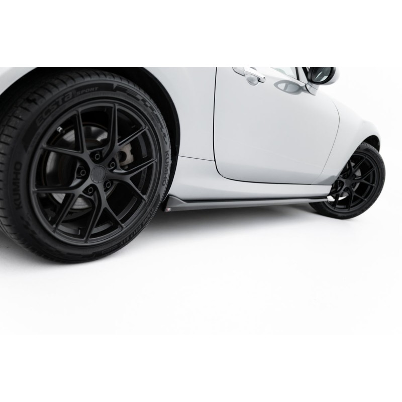 Kit carrosserie Maxton Design Mazda MX-5 Mk3 (NC) restylée (2009-2014) : lame avant, bas de caisse, lames arrière, becquet