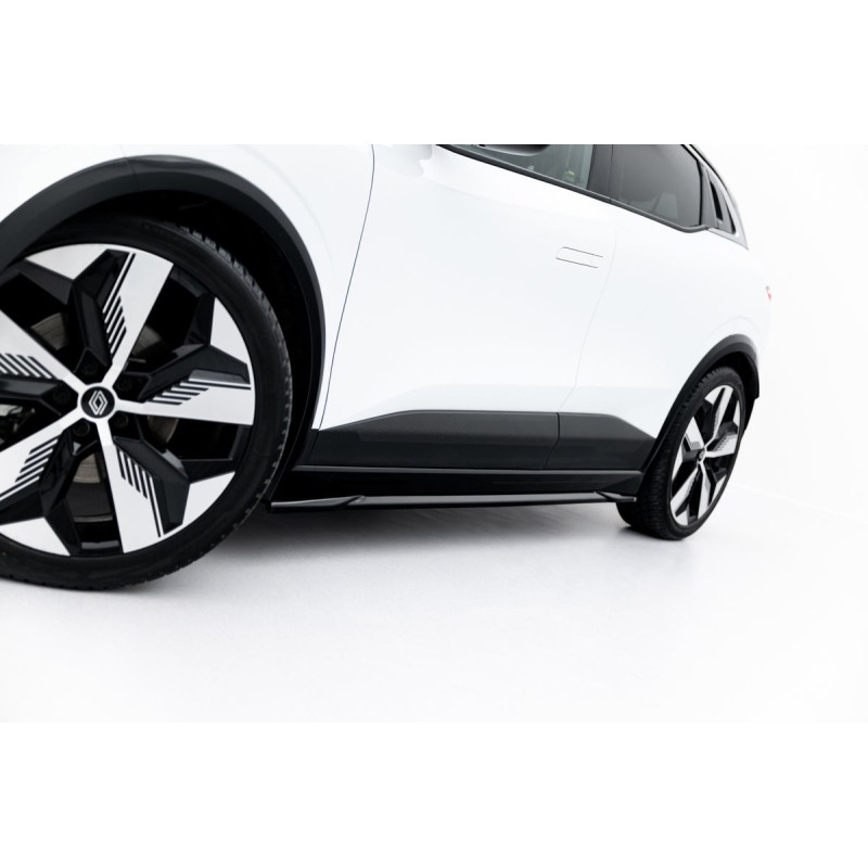 Kit carrosserie Maxton Design Renault Megane E-Tech Electric Mk1 (2022+) : lame avant, bas de caisse, lame arrière, becquet
