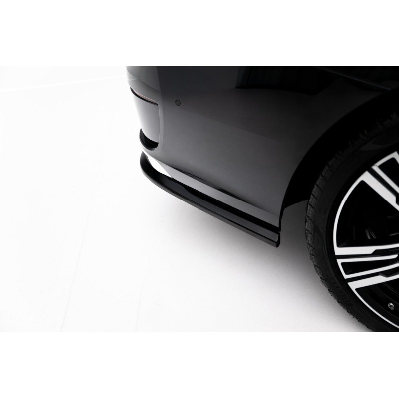 Kit carrosserie Maxton Design BMW Série 7 G70 V.2 (2022-2026) : lame avant, bas de caisse, lame arrière, becquet