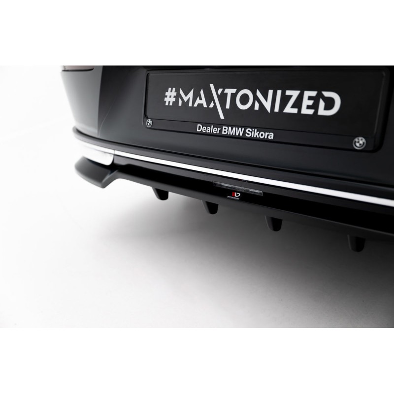 Kit carrosserie Maxton Design BMW Série 7 G70 V.1 (2022-2026) : lame avant, bas de caisse, lame arrière, becquet