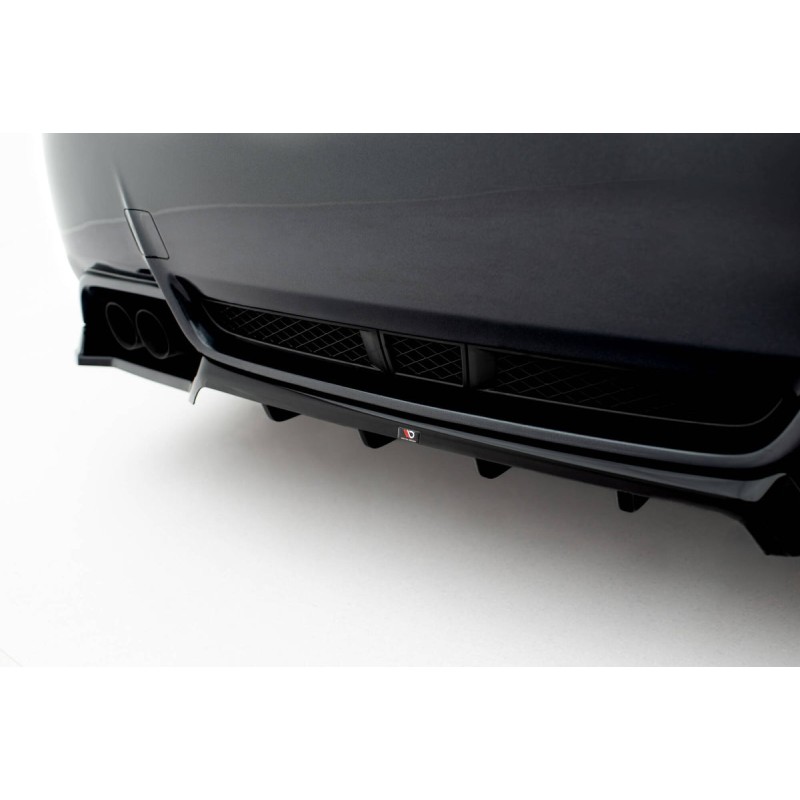 Kit carrosserie Maxton Design Subaru Impreza WRX STI Mk3 restylée (2011-2014) : lame avant, bas de caisse, lame arrière, becquet