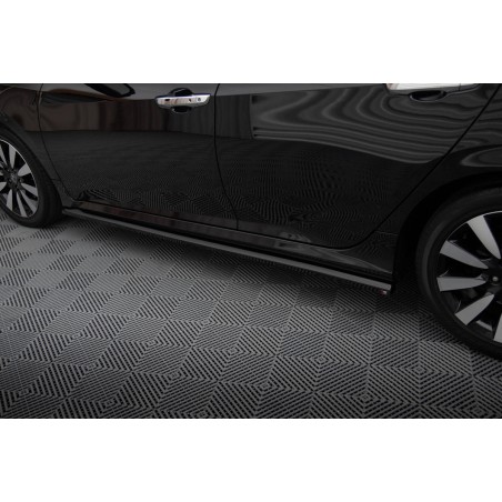 Kit carrosserie Maxton Design Honda Civic Berline Mk10 (2017-2019) : lame avant, bas de caisse, lame arrière, becquet