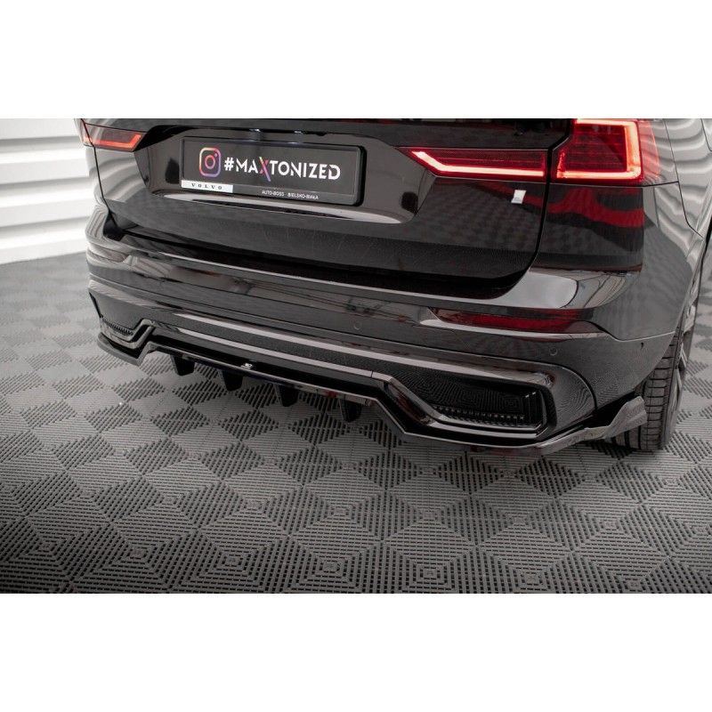 Kit carrosserie Maxton Design Volvo XC60 R-Design Mk2 restylée (2021+) : lame avant, bas de caisse, lame arrière, becquet