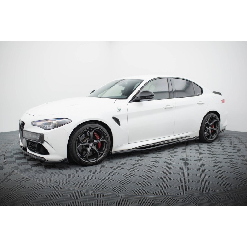 Kit carrosserie Maxton Design Alfa Romeo Giulia Quadrifoglio (2016+) : lame avant, bas de caisse, lames arrière, becquet