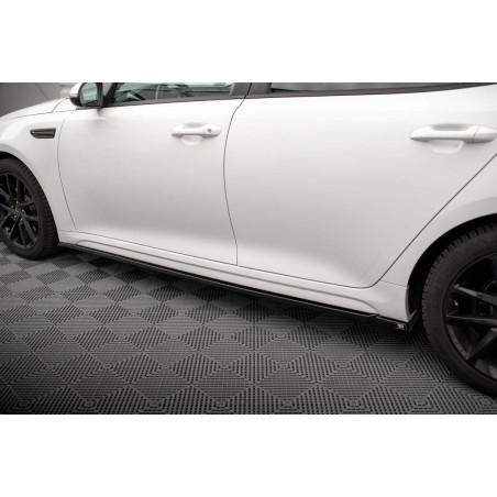 Kit carrosserie Maxton Design Kia Optima Mk4 restylée (2018-2020) : lame avant, bas de caisse, lames arrière, becquet