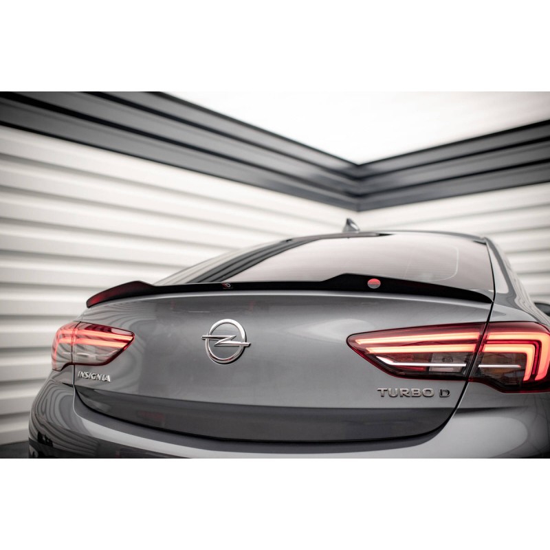 Kit carrosserie Maxton Design Opel Insignia Mk2 (2017-2020) : lame avant, bas de caisse, lame arrière, becquet