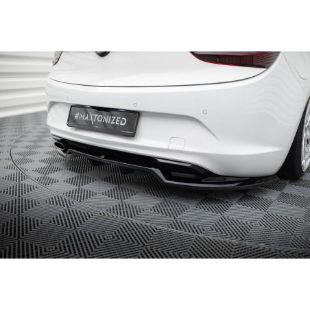 Kit carrosserie Maxton Design Opel Cascada (2013-2019) : lame avant, bas de caisse, lame arrière, becquet