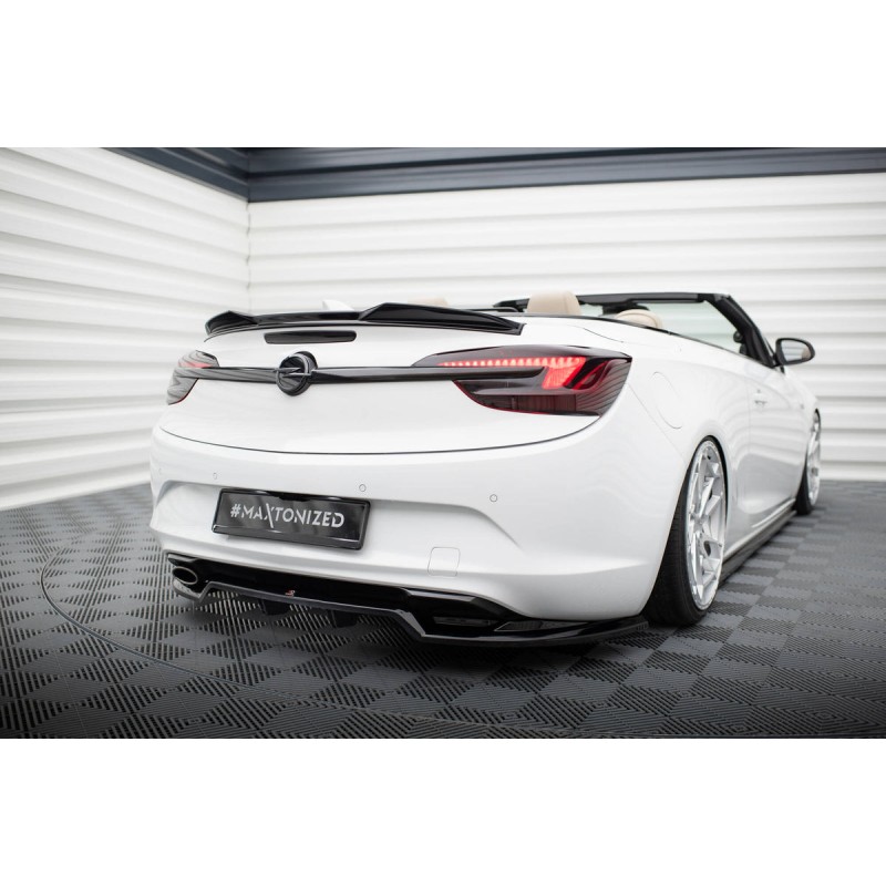 Kit carrosserie Maxton Design Opel Cascada (2013-2019) : lame avant, bas de caisse, lame arrière, becquet