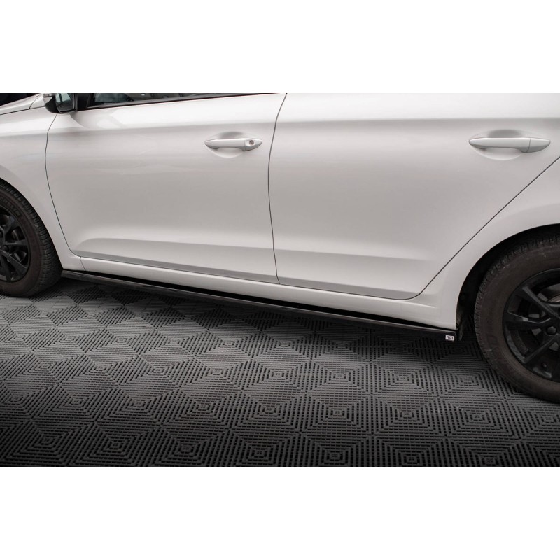 Kit carrosserie Maxton Design Hyundai I20 Mk2 restylée (2018-2020) : lame avant, bas de caisse, lame arrière, becquet