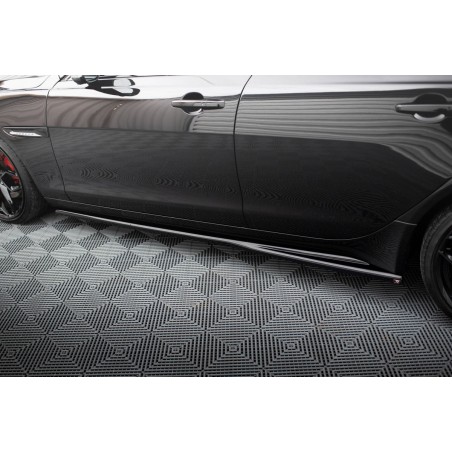 Kit carrosserie Maxton Design Jaguar XE X760 restylée (2019-2024) : lame avant, bas de caisse, lame arrière, becquet