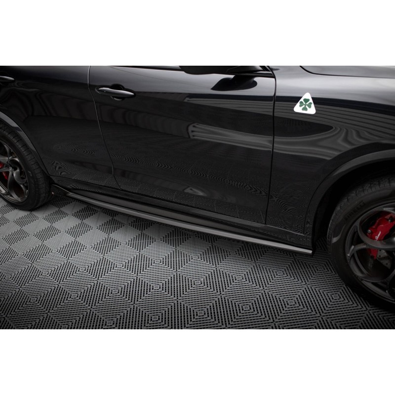 Kit carrosserie Maxton Design Alfa Romeo Stelvio Quadrifoglio Mk1 (2016+) : lame avant, bas de caisse, lame arrière, becquet