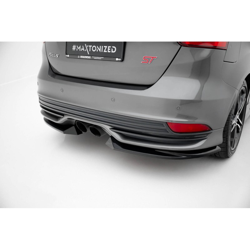 Kit carrosserie Maxton Design Ford Focus ST Mk3 restylée (2015-2018) : lame avant, bas de caisse, lames arrière, becquet