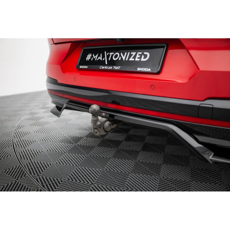 Kit carrosserie Maxton Design Skoda Enyaq Coupé iV RS (2022-2025) : lame avant, bas de caisse, lame arrière, becquet