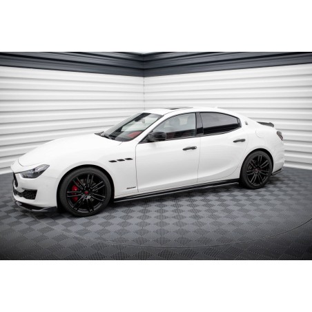 Kit carrosserie Maxton Design Maserati Ghibli Mk3 restylée (2017-2020) : lame avant, bas de caisse, lame arrière, becquet