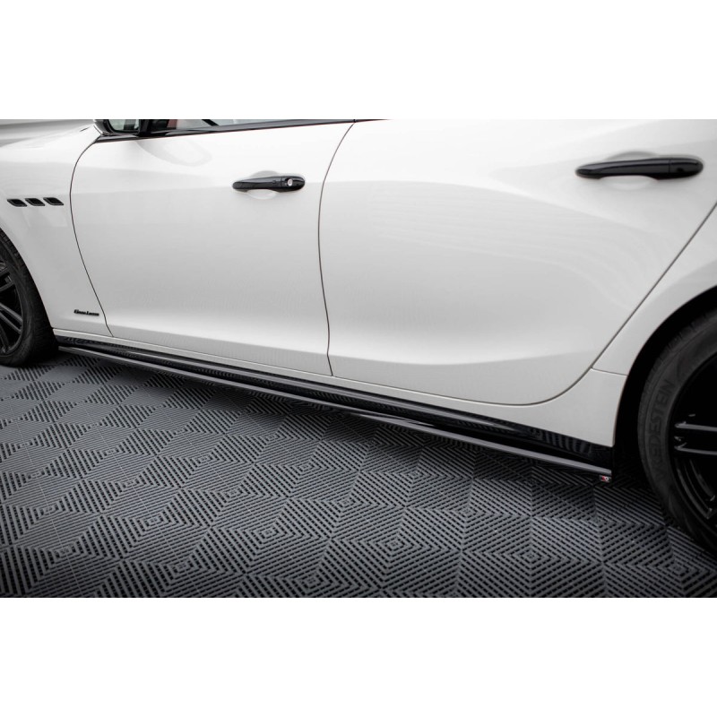 Kit carrosserie Maxton Design Maserati Ghibli Mk3 restylée (2017-2020) : lame avant, bas de caisse, lame arrière, becquet