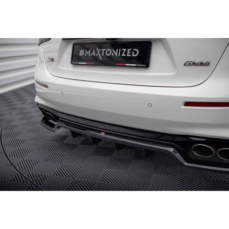 Kit carrosserie Maxton Design Maserati Ghibli Mk3 restylée (2017-2020) : lame avant, bas de caisse, lame arrière, becquet