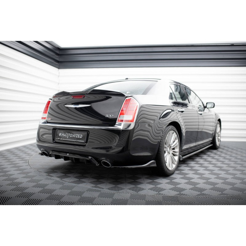 Kit carrosserie Maxton Design Chrysler 300 Mk2 (2011-2014) : lame avant, bas de caisse, lame arrière, lames arrière, becquet