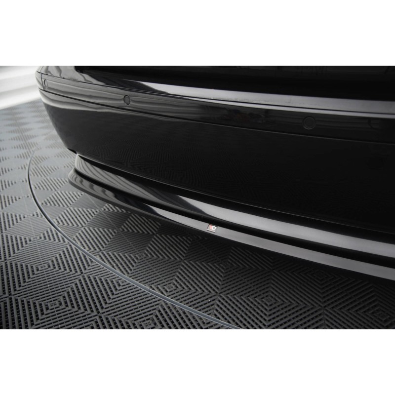 Kit carrosserie Maxton Design BMW Série 7 E65 (2001-2005) : lame avant, bas de caisse, lame arrière, becquet
