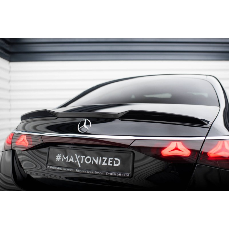 Kit carrosserie Maxton Design Mercedes-Benz Classe E AMG-Line W214 (2023+) : lame avant, bas de caisse, lame arrière, becquet