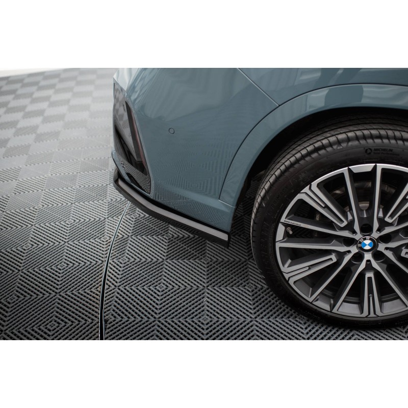 Kit carrosserie Maxton Design BMW X1 M-Pack U11 (2022+) : lame avant, bas de caisse, lame arrière, becquet